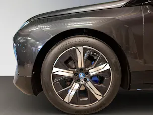 BMW iX xDrive50
