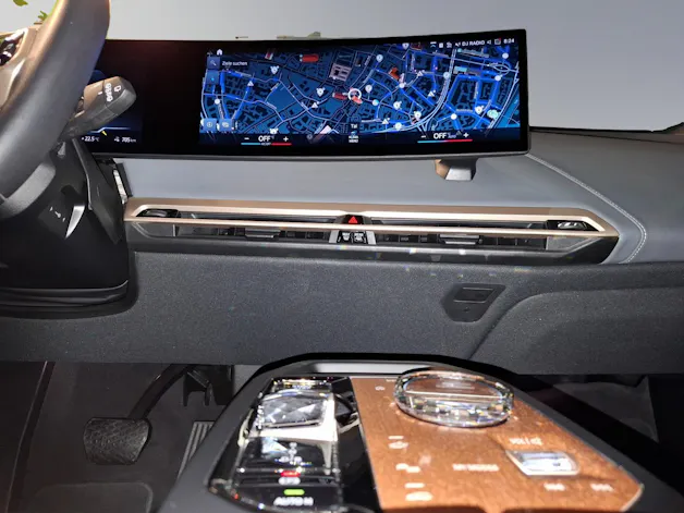 BMW iX xDrive50