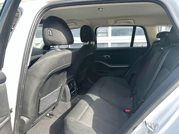 BMW 320e xDrive Touring - CH