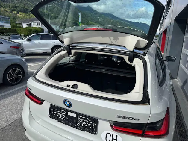 BMW 320e xDrive Touring - CH