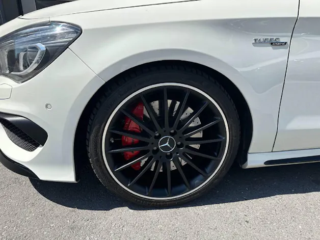 Mercedes-Benz CLA 45 AMG 4m Shooting Brake - CH