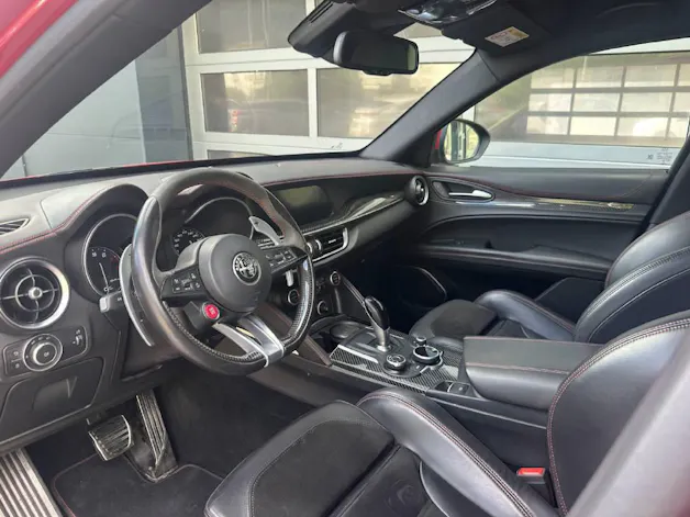 Alfa Romeo Stelvio 2.9 V6 Biturbo Q4 Quadrifoglio - CH