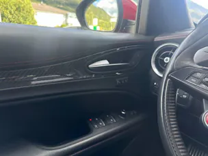 Alfa Romeo Stelvio 2.9 V6 Biturbo Q4 Quadrifoglio - CH