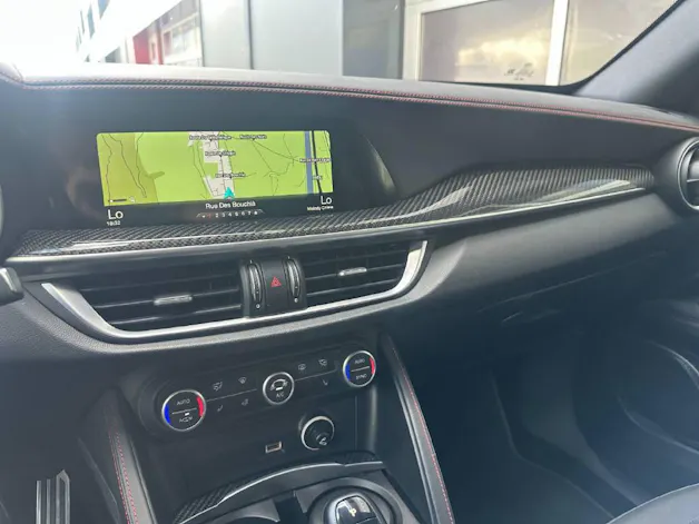 Alfa Romeo Stelvio 2.9 V6 Biturbo Q4 Quadrifoglio - CH