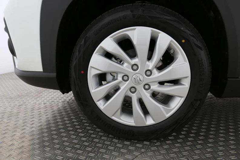 image du véhicule SUZUKI S-CROSS