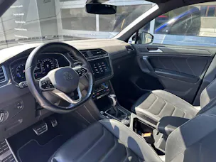 VW Tiguan 2.0 TSI R-Line DSG - CH