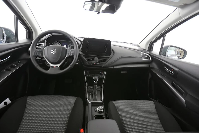 image du véhicule SUZUKI S-CROSS