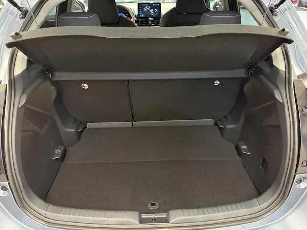 Toyota Yaris 1.5 VVT-i HSD Trend