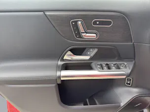 Mercedes-Benz EQA 300 Excellence AMG Line 4matic