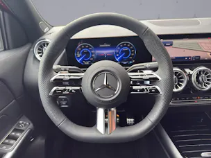 Mercedes-Benz EQA 300 Excellence AMG Line 4matic