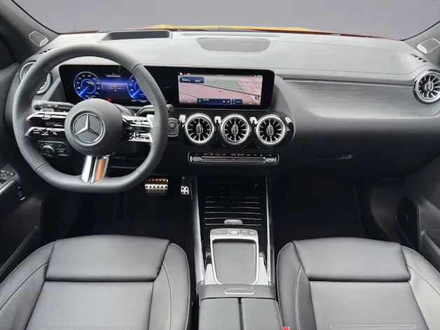 Mercedes-Benz EQA 300 Excellence AMG Line 4matic