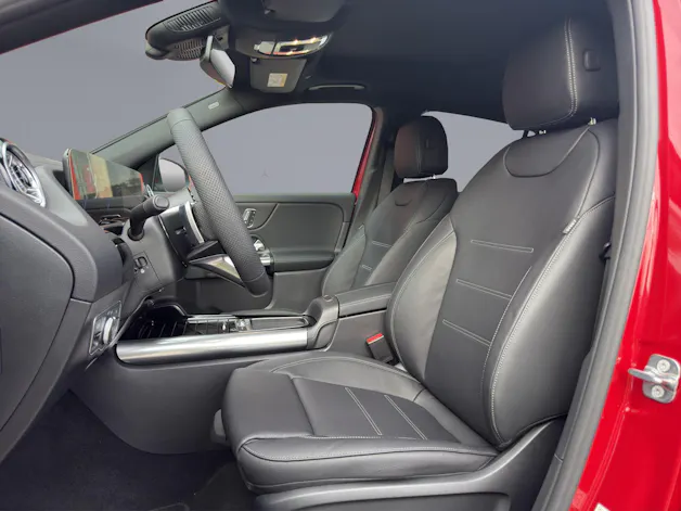 Mercedes-Benz EQA 300 Excellence AMG Line 4matic