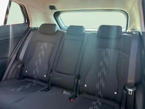 https://vehicle.imgix.net/4403455/74e3dbbc-a4ec-47a0-8c8a-c0c90224c132.jpg