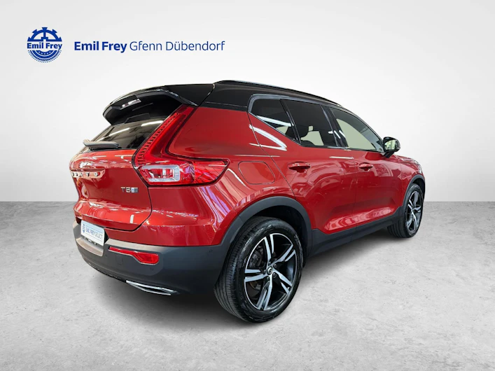 immagine del veicolo VOLVO XC40