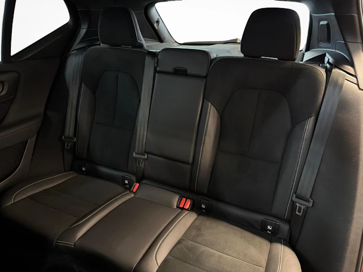 immagine del veicolo VOLVO XC40