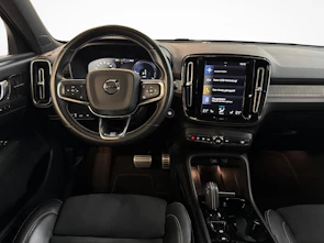 immagine del veicolo VOLVO XC40 1.5 T5 TE R-Design