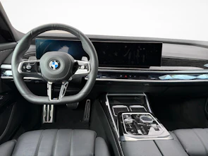 image du véhicule BMW 740d xDrive