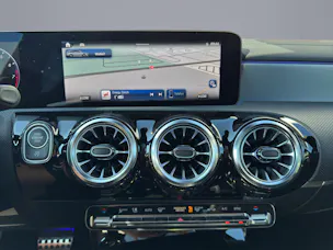 MERCEDES-BENZ CLA 35 AMG 4matic Shooting Brake