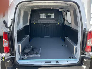 Peugeot e-Partner Kaw. 800 Standard 50 Netto Netto