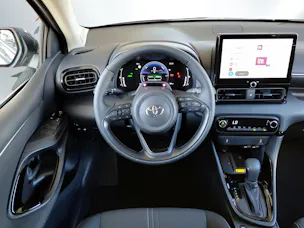 Toyota Yaris 1.5 VVT-i HSD Trend
