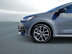 https://vehicle.imgix.net/4403496/abc3b980-7ccb-448d-9d2a-fa0729219a40.jpg