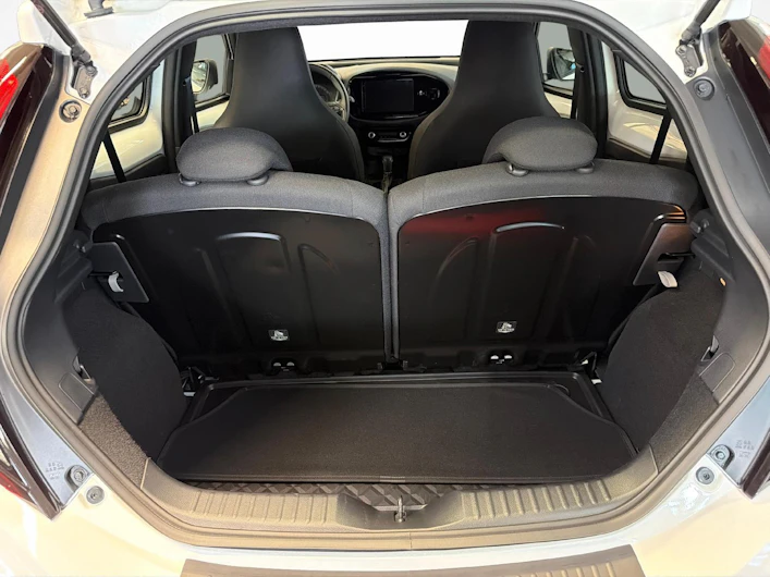 Fahrzeugbild TOYOTA AYGO X