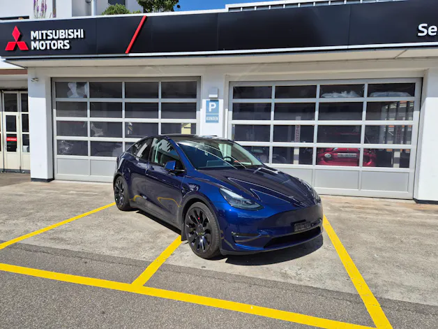 Tesla Model Y Performance D