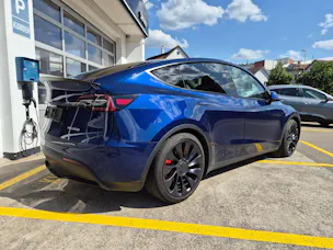 Tesla Model Y Performance D