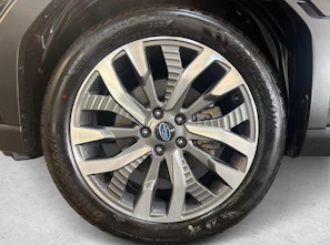 Fahrzeugbild SUBARU Forester Station 2.0i e-Boxer Luxury