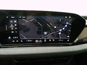 AUDI A6 e-tron Avant S line quattro