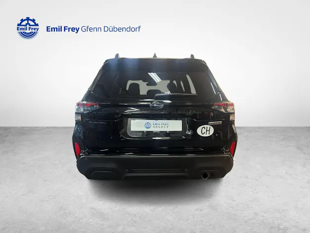 Subaru Forester Station 2.0i e-Boxer Swiss Plus