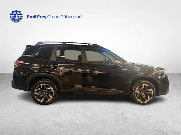 Subaru Forester Station 2.0i e-Boxer Swiss Plus