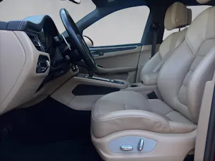 Porsche Macan T