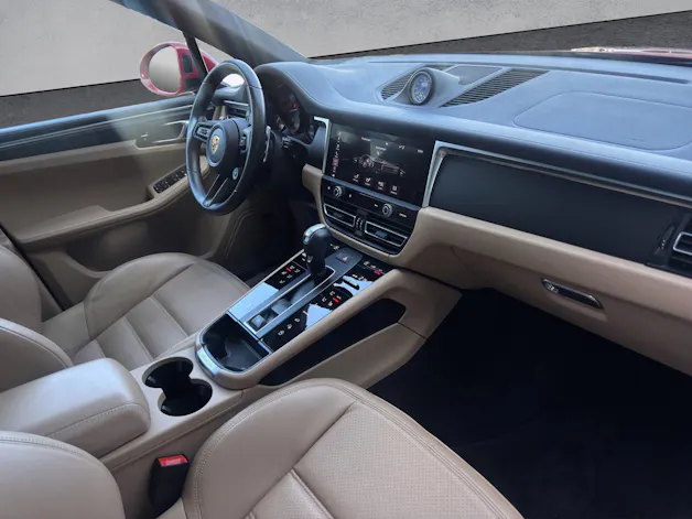 Porsche Macan T