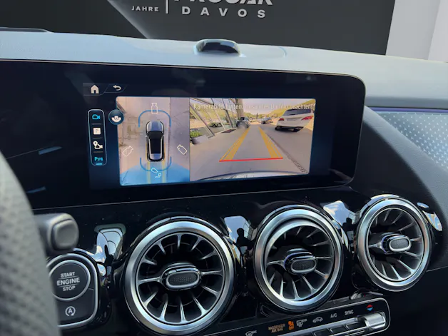 Mercedes-Benz GLA 250 Swiss Star AMG Line 4matic