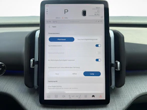 https://vehicle.imgix.net/4403582/764da501-a7cc-4764-85e2-49d400b1455e.jpg