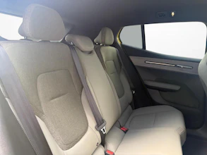 https://vehicle.imgix.net/4403582/dfdc88b0-5812-4183-b5f6-e9f38acc0769.jpg