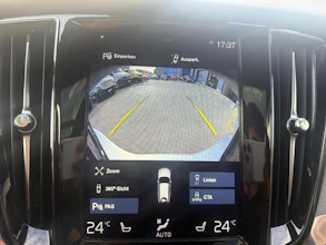 https://vehicle.imgix.net/4403594/2f15e4f8-c00d-4945-8ff5-e06b4c818285.jpg