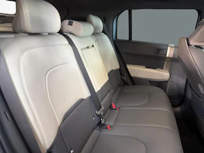 https://vehicle.imgix.net/4403600/5823dc04-ae1e-4ee2-bc3f-31edaa89cc3b.jpg