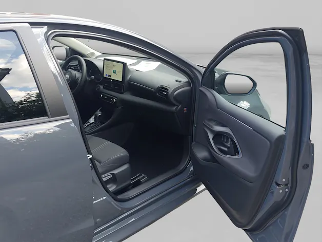 Toyota Yaris 1.5 VVT-i HSD Trend