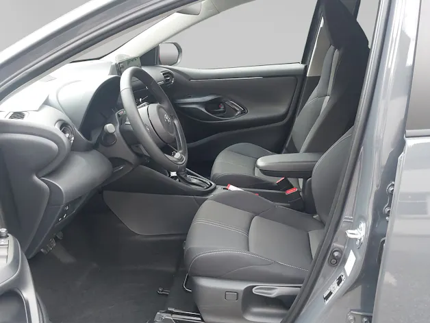 Toyota Yaris 1.5 VVT-i HSD Trend