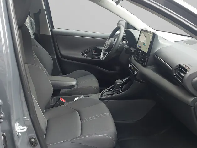 Toyota Yaris 1.5 VVT-i HSD Trend