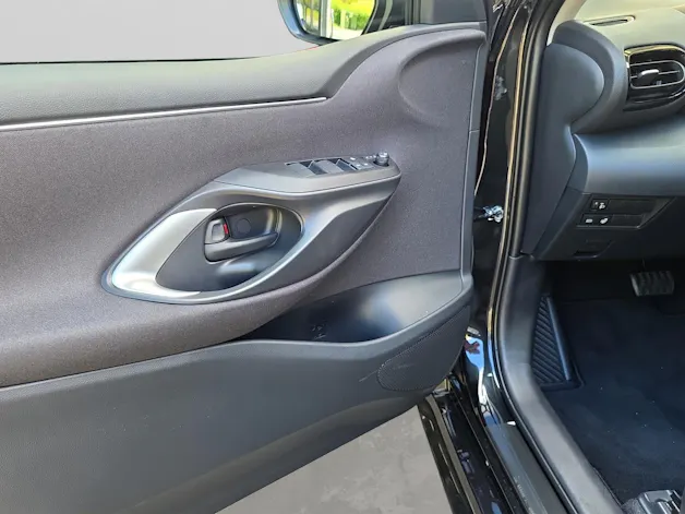 Toyota Yaris 1.5 VVT-i HSD Comfort
