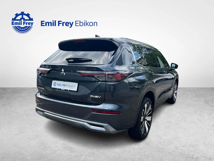 Fahrzeugbild MITSUBISHI OUTLANDER