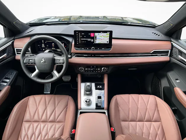 Mitsubishi Outlander 2.4 PHEV Instyle+ 4x4