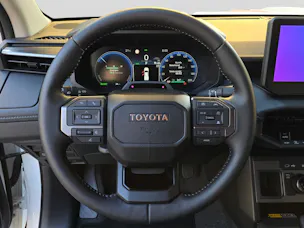 Toyota Hilux Double Cab.-Pick-up 59KWh Style