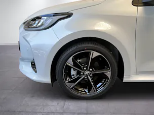 Toyota Yaris 1.5 VVT-i HSD Premium