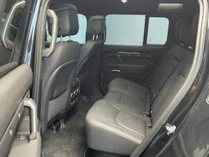 Land Rover Defender 110 2.0 P300e X-Dynamic HSE