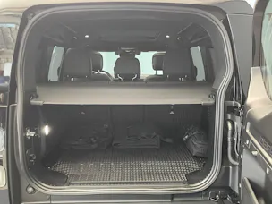 Land Rover Defender 110 2.0 P300e X-Dynamic HSE
