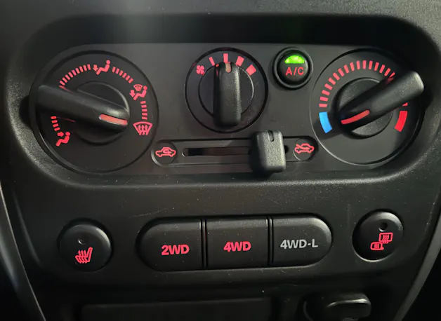Suzuki Jimny Wagon 1.3 4WD Sergio Cellano Top Automatique  4 Places/4Platz